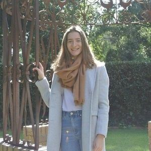 Meet your Posher, Libby